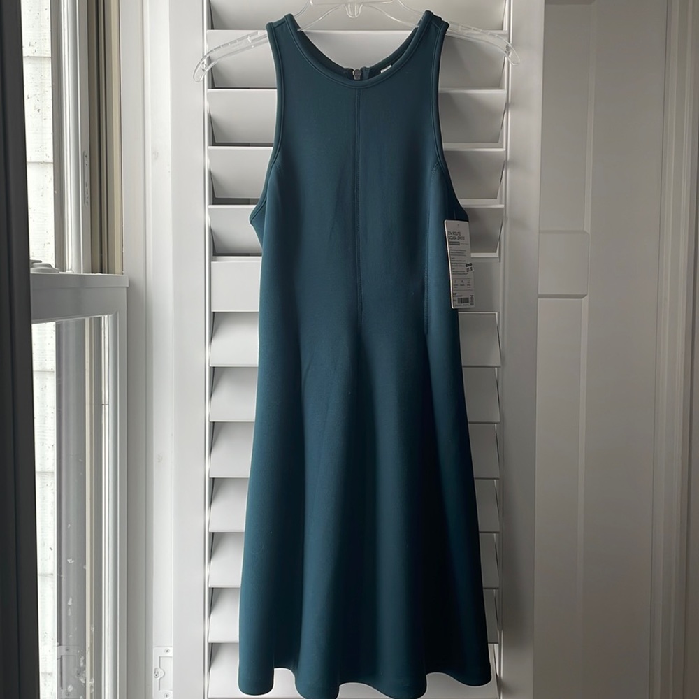 NWT Athleta En Route Scuba dress- size XSP